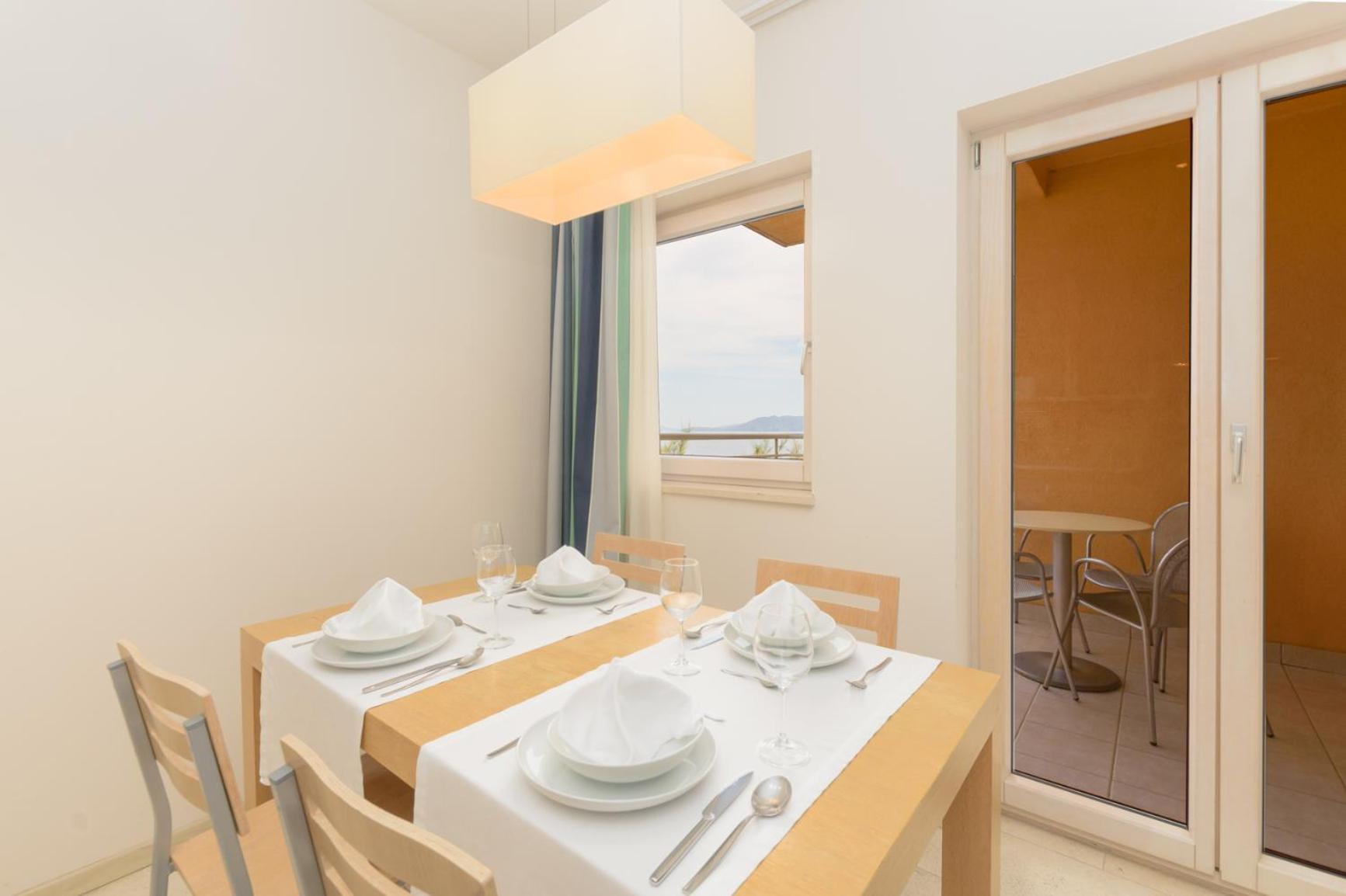 Apartments Grand Novi Vinodolski Resort 객실 사진
